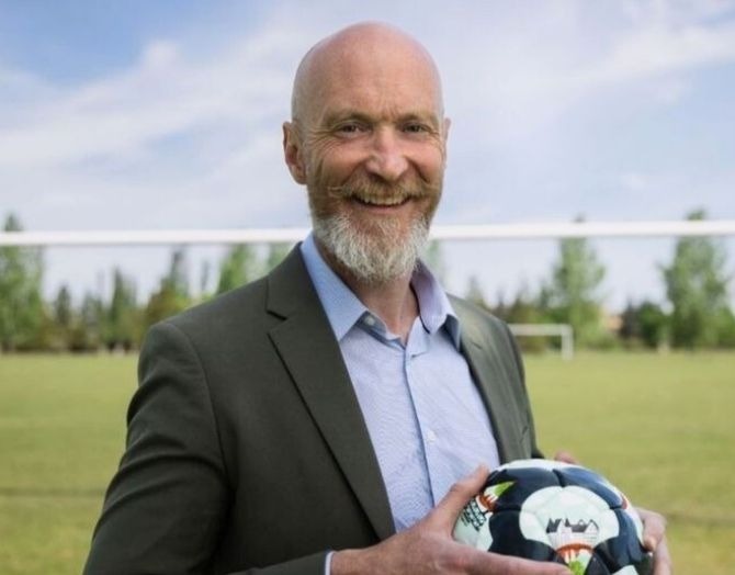 Together we build community.